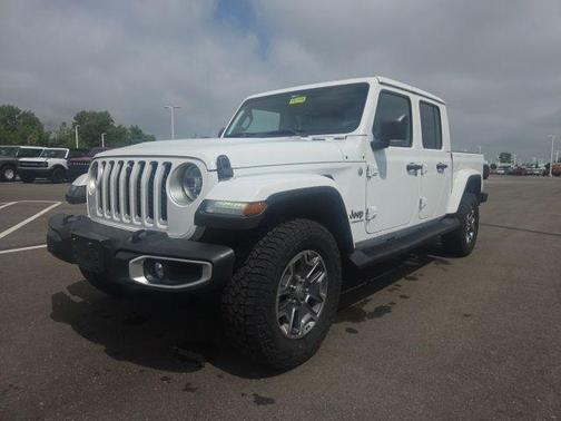 Bright White Clearcoat 2022 Jeep Gladiator Overland