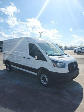 2025 Ford Transit-250 148 WB Medium Roof Cargo