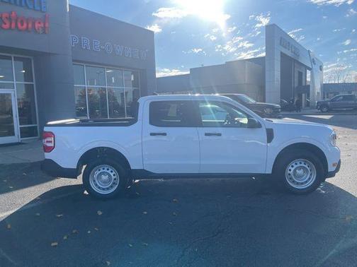 2022 Ford Maverick XL