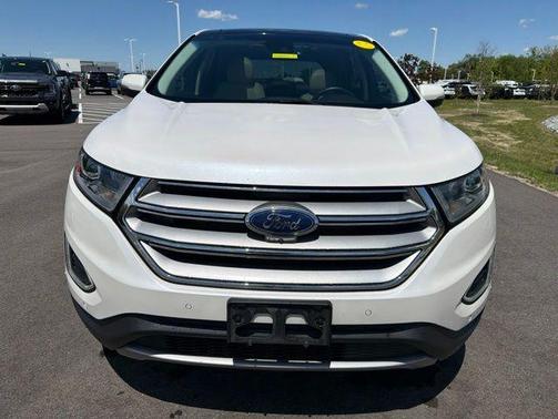 White Platinum Clearcoat Metallic 2018 Ford Edge Titanium