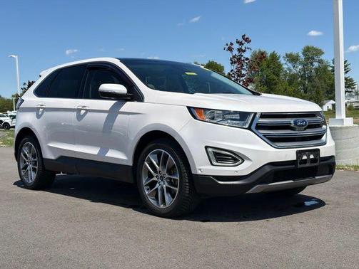 White Platinum Clearcoat Metallic 2018 Ford Edge Titanium
