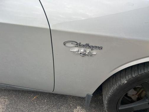 2012 Dodge Challenger SXT