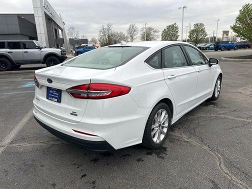 2020 Ford Fusion Hybrid SE