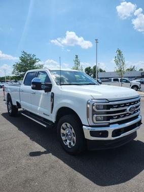 2025 Ford F-350 Lariat Super Duty