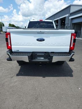 2025 Ford F-350 Lariat Super Duty