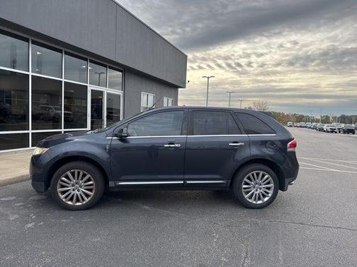 2013 Lincoln MKX Base