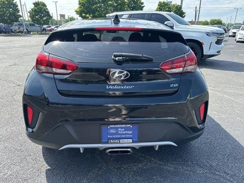 2019 Hyundai Veloster 2.0