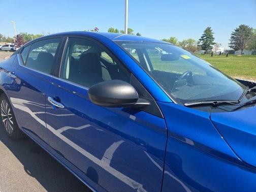 Bluestone Pearl 2025 Nissan Altima SV