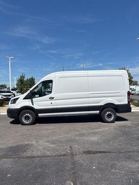 2025 Ford Transit-250 148 WB Medium Roof Cargo
