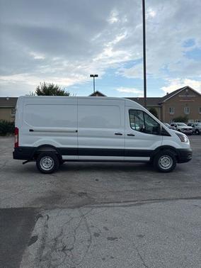 2025 Ford Transit-250 148 WB Medium Roof Cargo