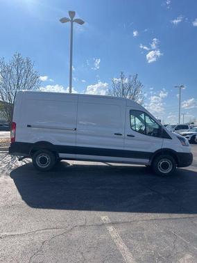 2025 Ford Transit-250 148 WB Medium Roof Cargo