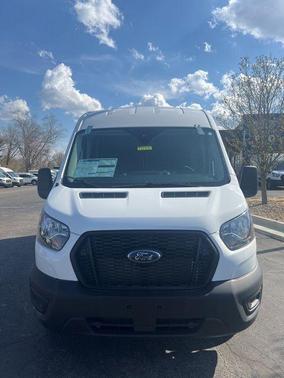 2025 Ford Transit-250 148 WB Medium Roof Cargo