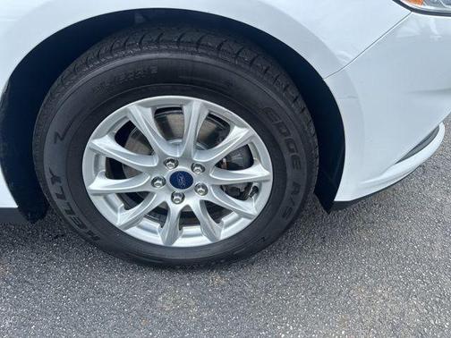 2016 Ford Fusion S