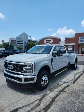 2025 Ford F-350 Lariat Super Duty