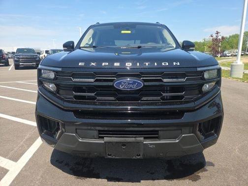 Black Metallic 2025 Ford Expedition Active