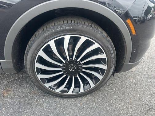 2022 Lincoln Nautilus Black Label