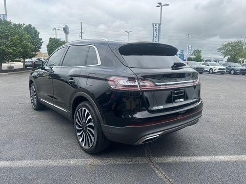 2022 Lincoln Nautilus Black Label
