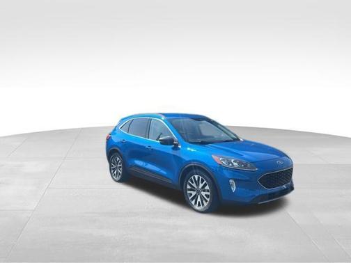2020 Ford Escape Titanium Hybrid