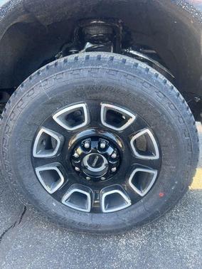 2025 Ford F-250 Platinum