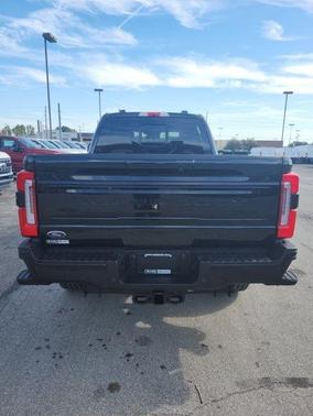 2025 Ford F-250 Platinum