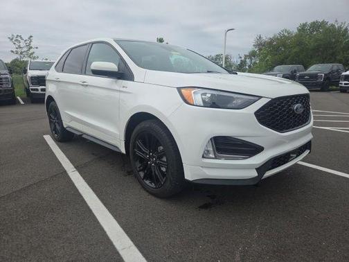 White Metallic 2023 Ford Edge ST Line