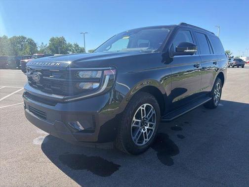 Black Metallic 2025 Ford Expedition Active