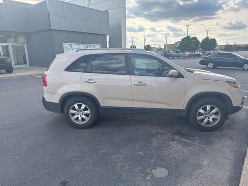 2011 Kia Sorento LX
