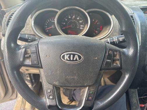 2011 Kia Sorento LX