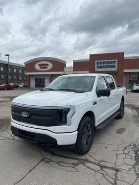 2025 Ford F-150 Lightning Flash