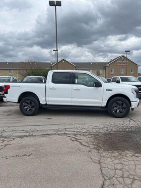 2025 Ford F-150 Lightning Flash