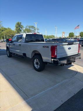 Avalanche 2026 Ford F-350 XLT