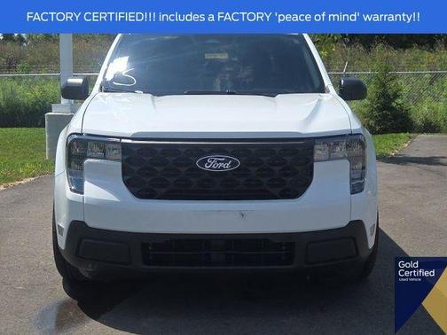 Oxford White 2025 Ford Maverick XL