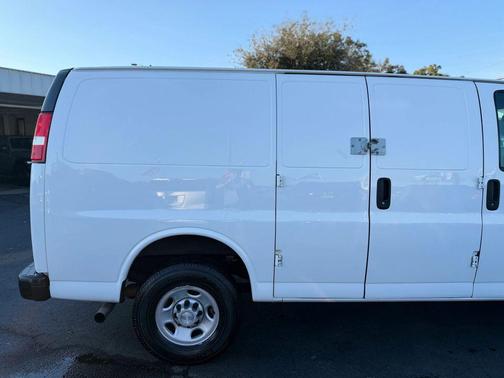 2019 Chevrolet Express 2500 Work Van