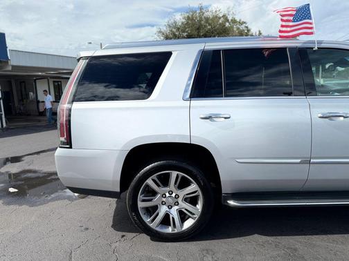2015 Cadillac Escalade Luxury