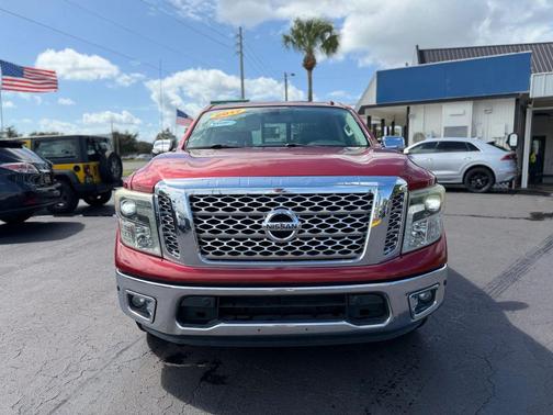 2017 Nissan Titan SL