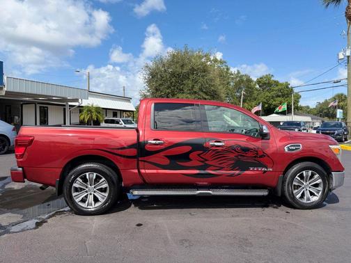 2017 Nissan Titan SL