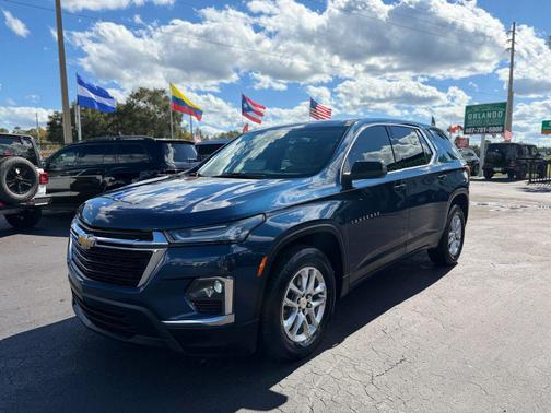 2023 Chevrolet Traverse LS