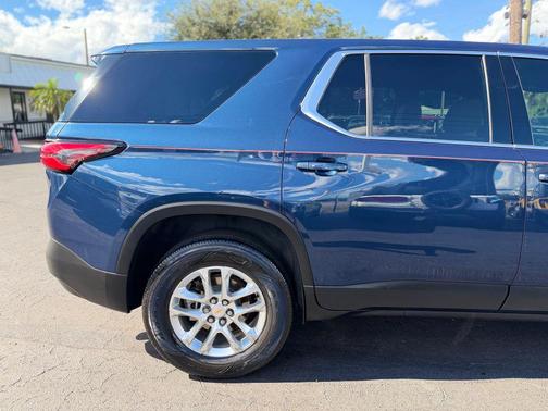 2023 Chevrolet Traverse LS