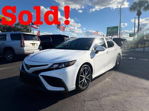 2024 Toyota Camry SE