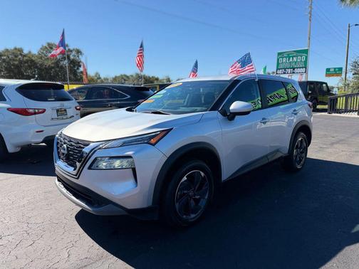 2024 Nissan Rogue SV