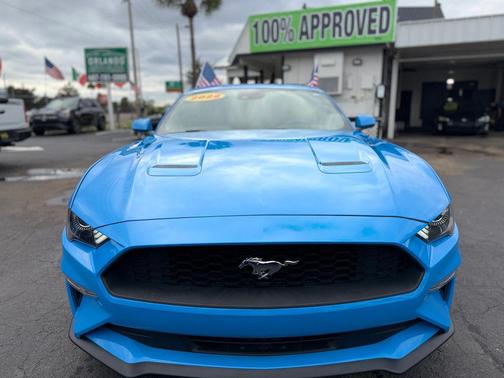 2022 Ford Mustang EcoBoost
