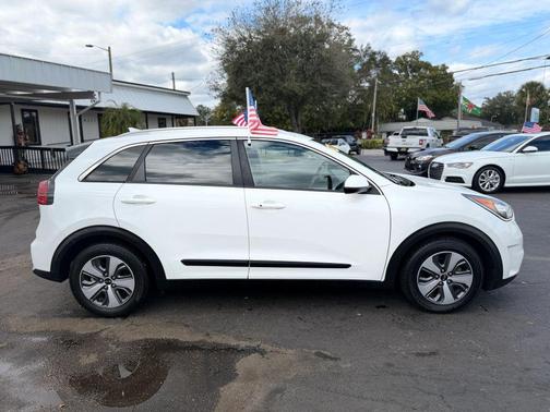 2018 Kia Niro LX