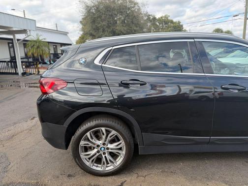 2022 BMW X2 xDrive28i