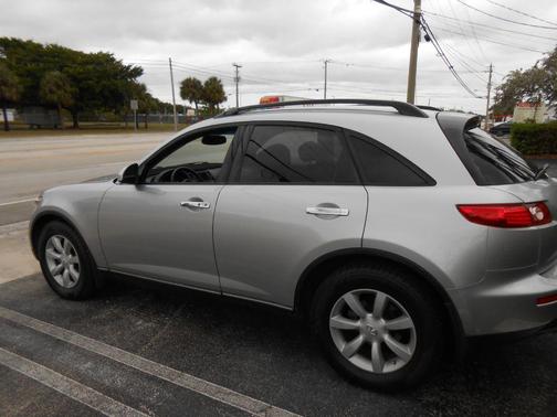 2005 INFINITI FX35 Base