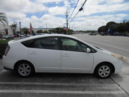 2005 Toyota Prius Base