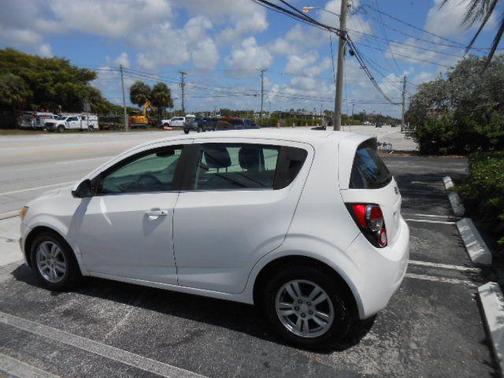 WHITE 2014 Chevrolet Sonic LT