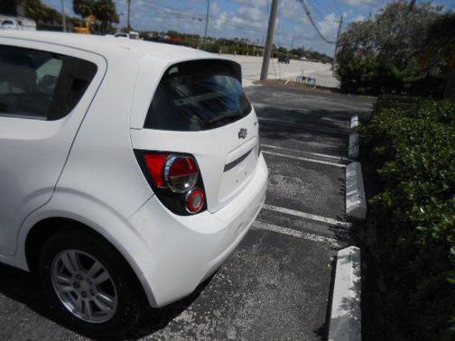WHITE 2014 Chevrolet Sonic LT