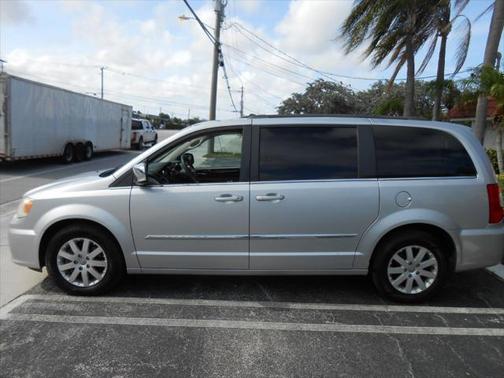 2012 Chrysler Town & Country Touring-L