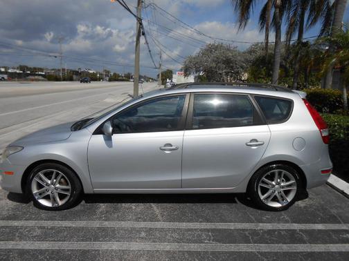 2010 Hyundai Elantra Touring GLS