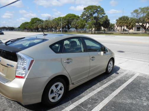 2010 Toyota Prius One